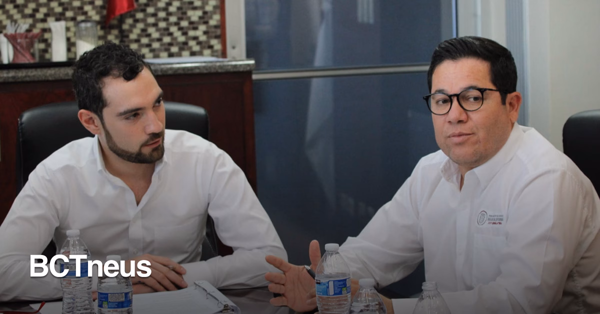 Articulo - Cantón preside comisión para cuidar documentos del Congreso y reducir uso de papel