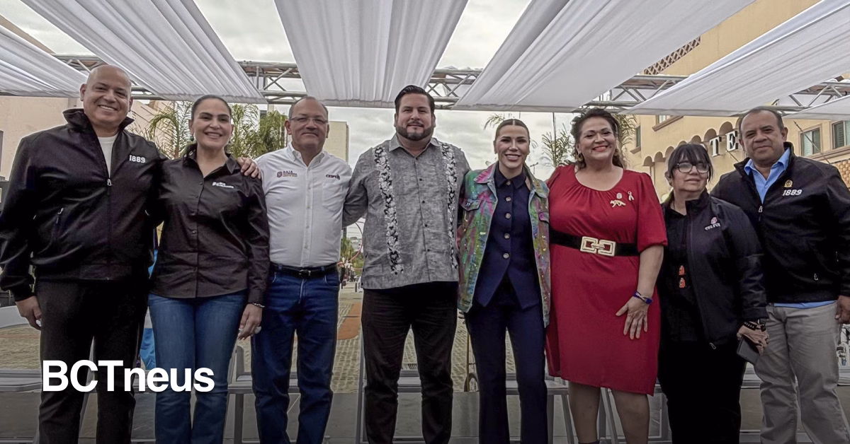 Articulo - Inaugura Burgueño junto a Gobernadora el andador de Avenida Revolución
