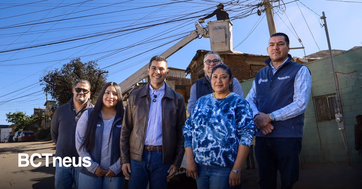 Articulo - Román Cota inicia reparación de luminarias en comunidades de Tecate