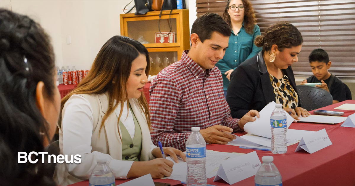 Articulo - Llegan más luminarias, agua y pavimento a las familias de Tecate