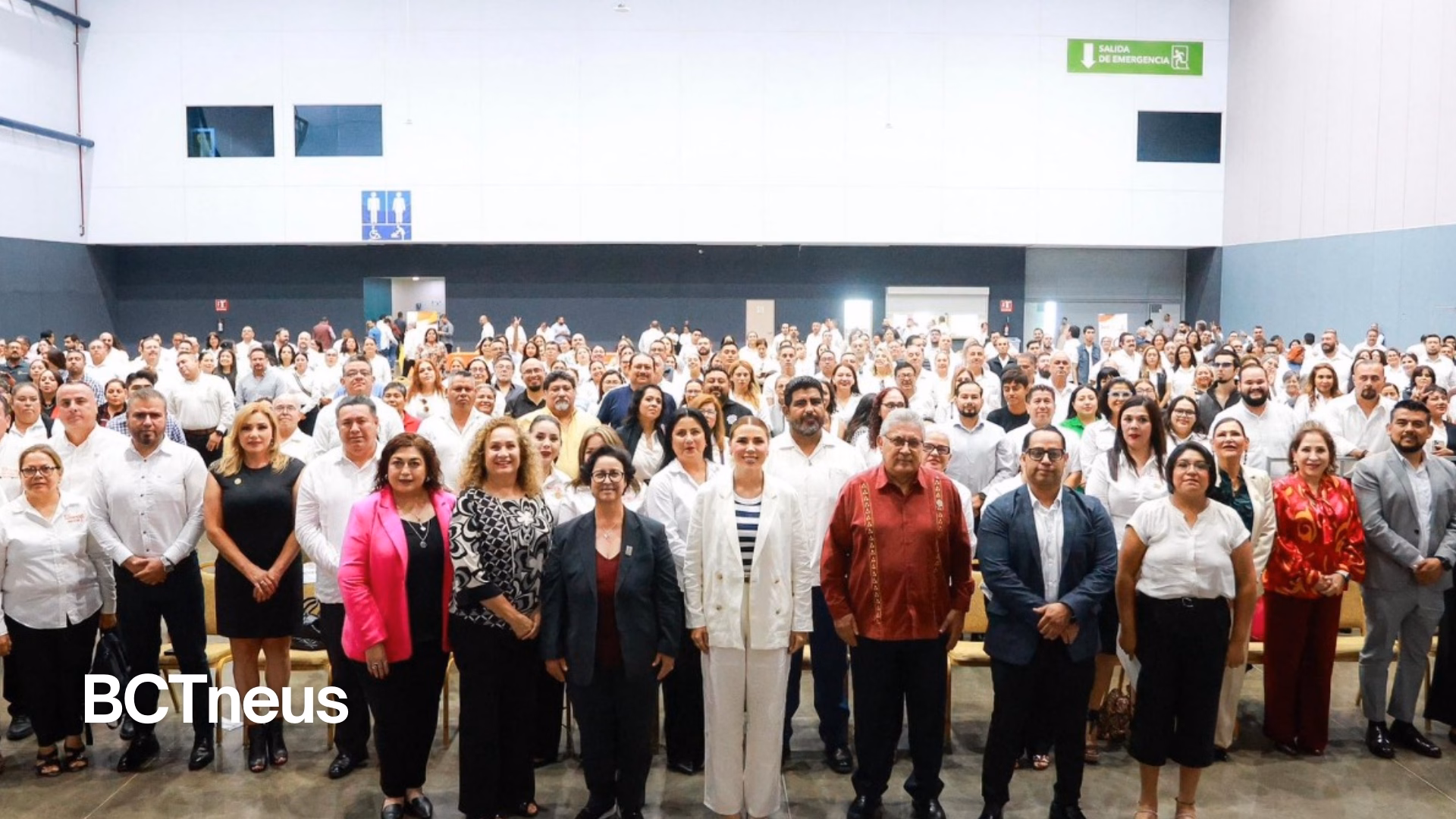 Articulo - Marina del Pilar entrega mil 200 basificaciones a docentes de la Sección 2 del SNTE