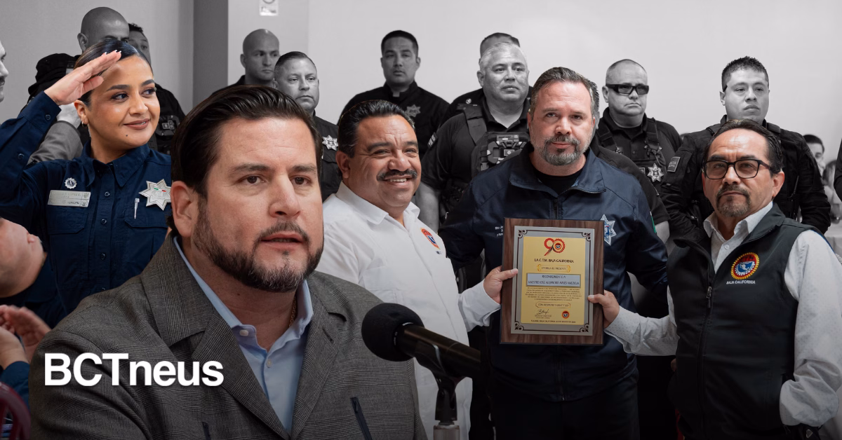 Articulo - CTM entrega reconocimiento al jefe de la SSPCM con presencia de Ismael Burgueño