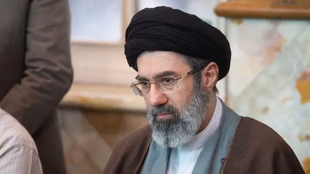 Articulo - Reportan traslado secreto del líder supremo de Irán a Moscú para atención médica