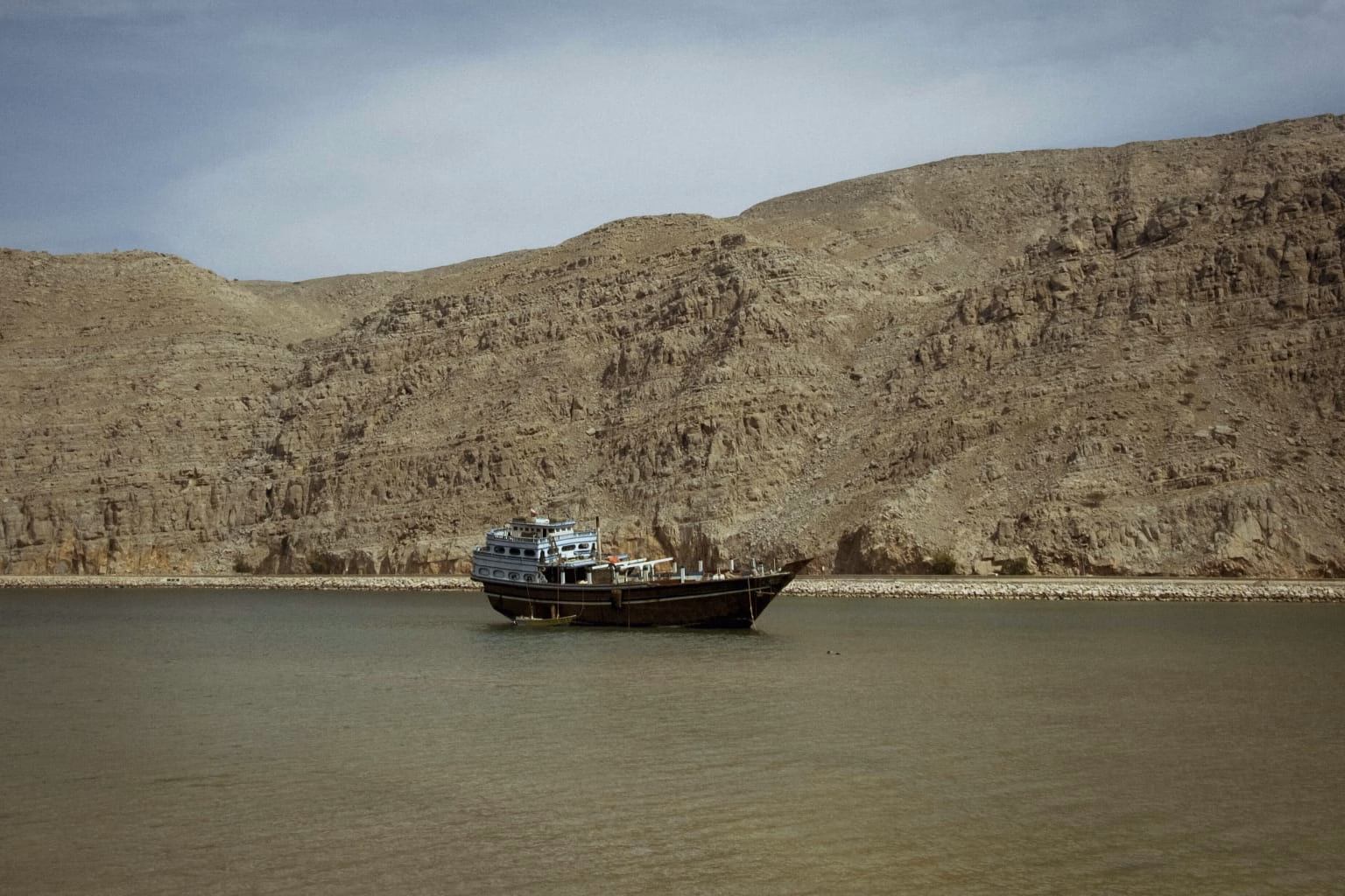 Articulo - Trump condiciona cese del fuego con Irán a reapertura total del estrecho de Ormuz