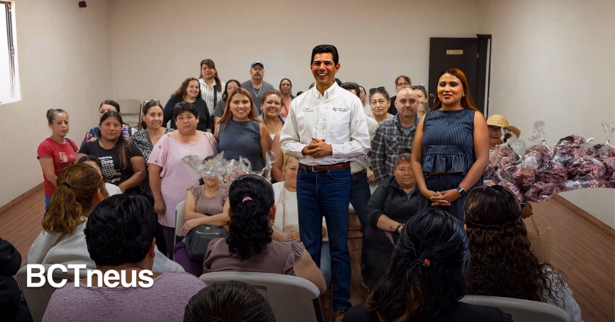 Articulo - Bienestar en Tecate: Román Cota entrega apoyos alimenticios a 50 familias