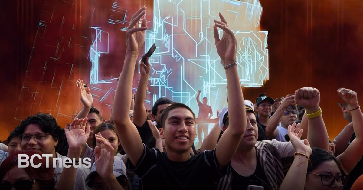 Articulo - Más de 130 mil asistentes desbordan el Festival Puerto Sonoro en Veracruz