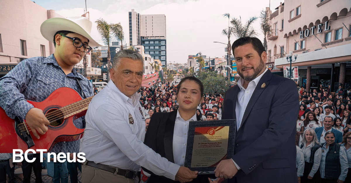 Articulo - Concierto “Jóvenes DGETI por la Paz” reúne a Burgueño en la Avenida Revolución