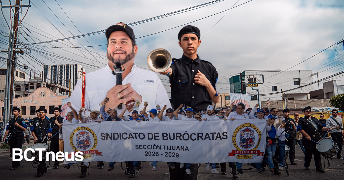 Articulo - Desfile del Día del Trabajo: Ismael Burgueño al frente del evento de la CTM