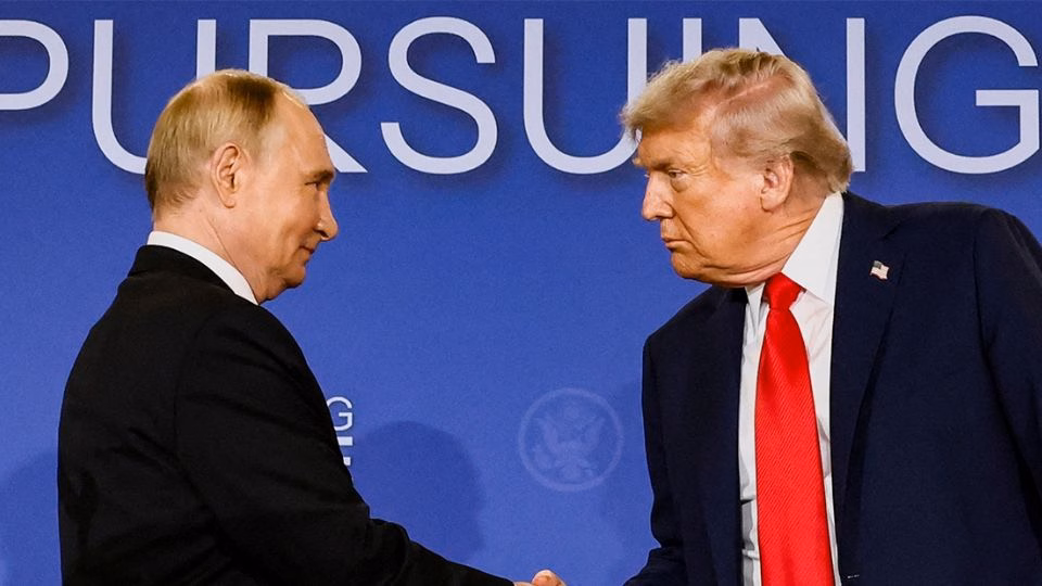 Articulo - Putin advierte a Trump que Rusia tomará el control del Donbás pese a la resistencia de Ucrania