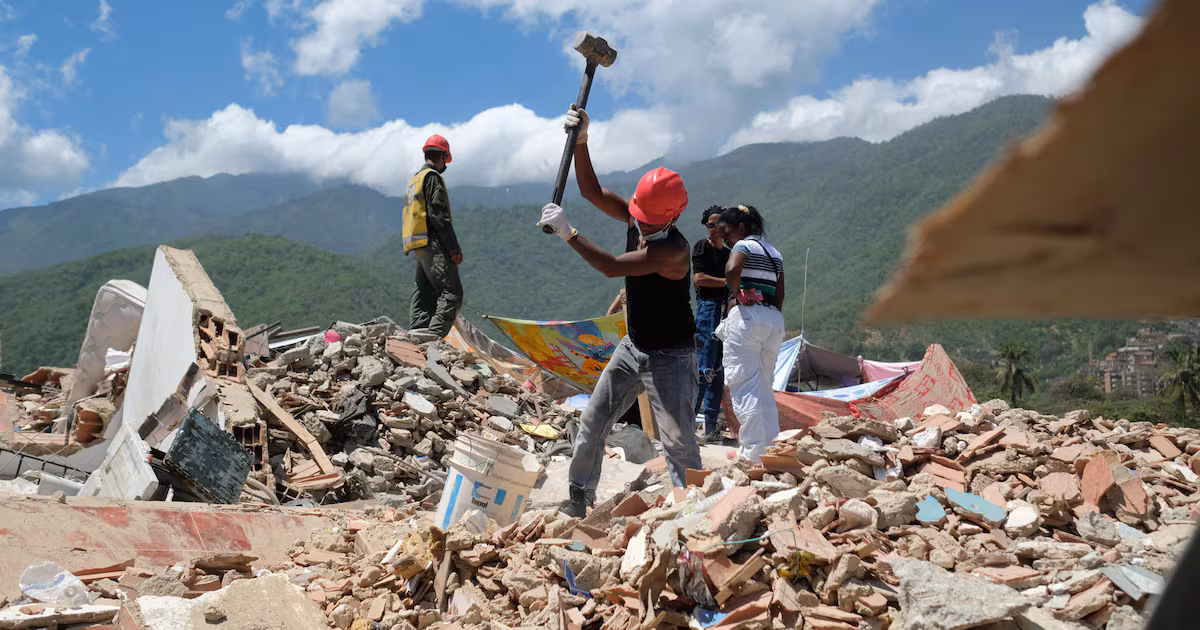 Articulo - Muertes por terremotos en Venezuela aumenatn a tres mil 811; 17 mil personas sin hogar