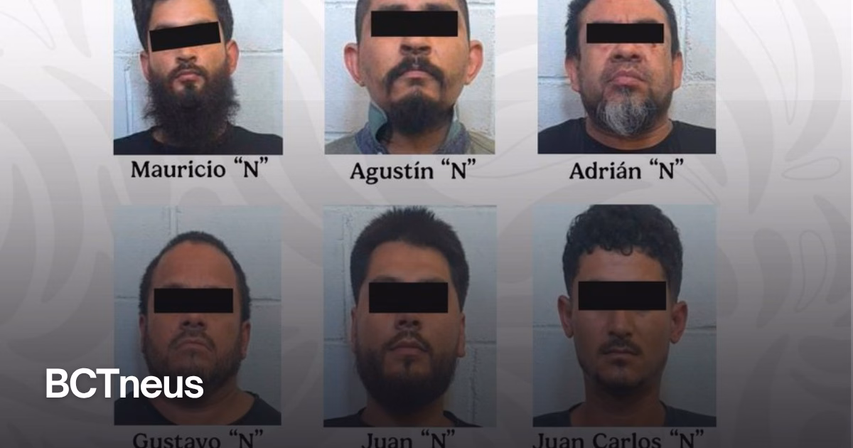 Rescatan a tres rehenes, detienen a siete y aseguran arsenal en Puerto Peñasco.
